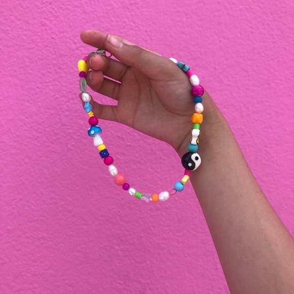 Mismatched Fun Colorful Pearl Charms Choker Necklaces - Picture 3 of 4